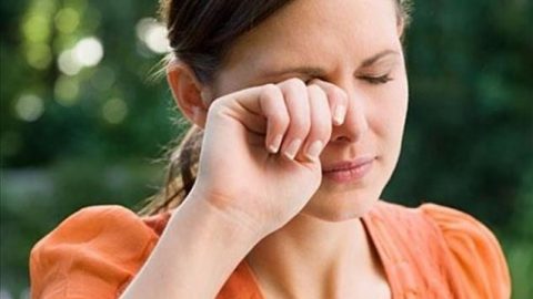 Έντεκα παράγοντες που προκαλούν ξηρά μάτια και πώς τους αντιμετωπίζουμε
