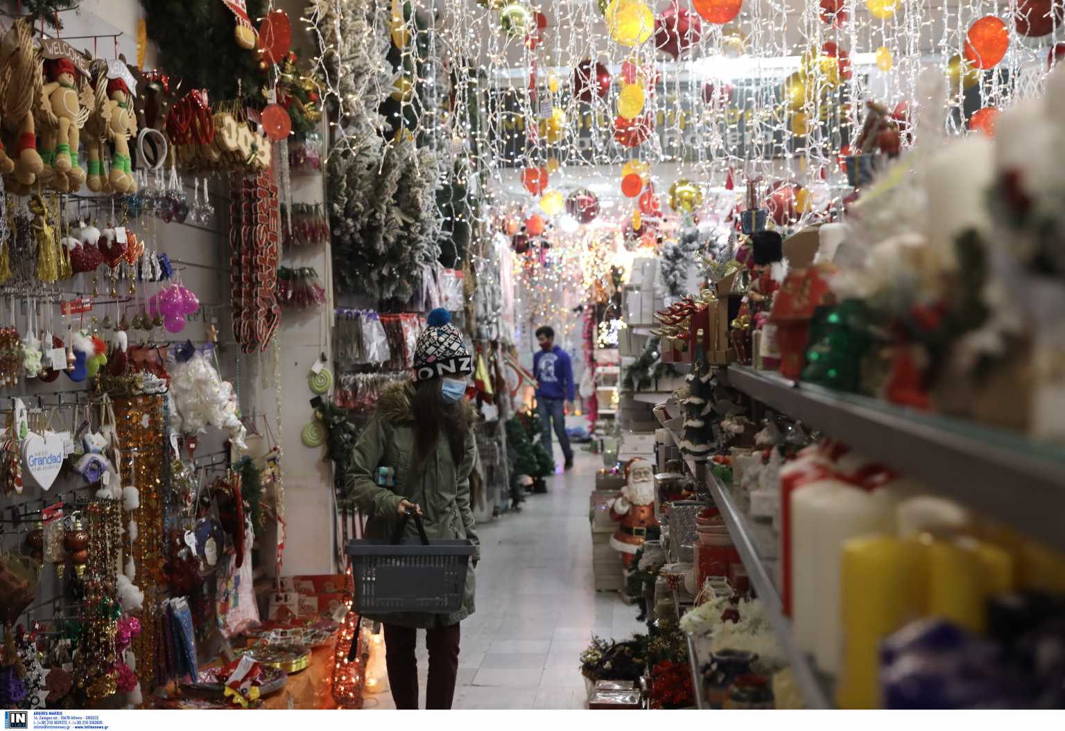 Γεωργιάδης: Διευρυμένο ωράριο στα καταστήματα με τα Χριστουγεννιάτικα – Συμβουλευτήκαμε τους ειδικούς