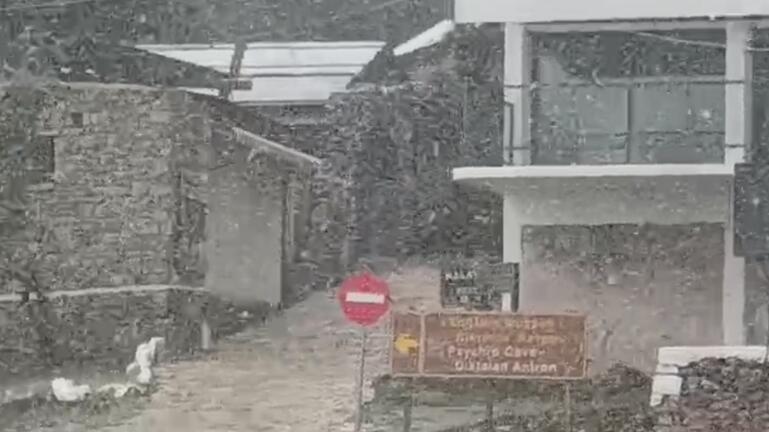 «Διομήδης»: Πυκνή χιονόπτωση στο Οροπέδιο Λασιθίου