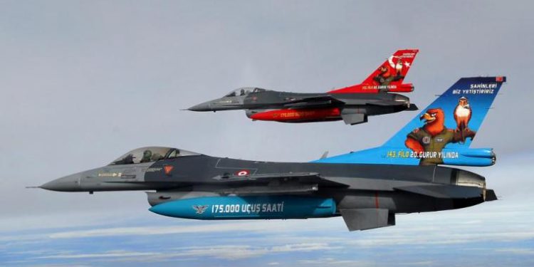 Υπερπτήση τεσσάρων τουρκικών μαχητικών F-16 πάνω από τις Οινούσσες