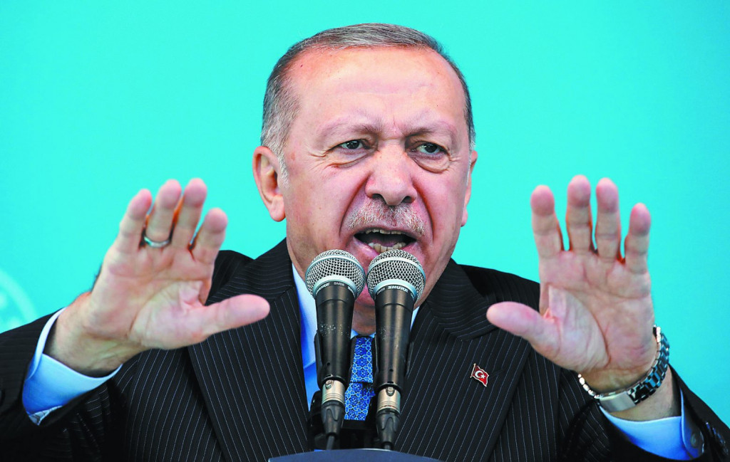 Ερντογάν: Συνεχίζει τα «παιχνίδια» με τη Δύση – Οι δύο φορές που προσπάθησε να «υψώσει ανάστημα» και έφαγε τα μούτρα του