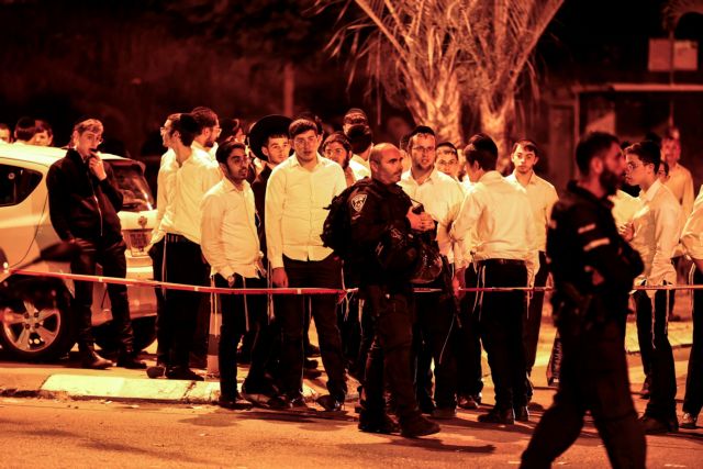 Ισραήλ: Ανθρωποκυνηγητό για τη σύλληψη των δραστών – Επιτέθηκαν με τσεκούρια και μαχαίρια