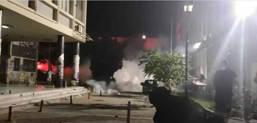 ΑΠΘ: «Πυρά» του προέδρου των αστυνομικών για τη συναυλία του Θανάση Παπακωνσταντίνου – «Με ποιο κριτήριο άφησαν τα ΜΑΤ;»