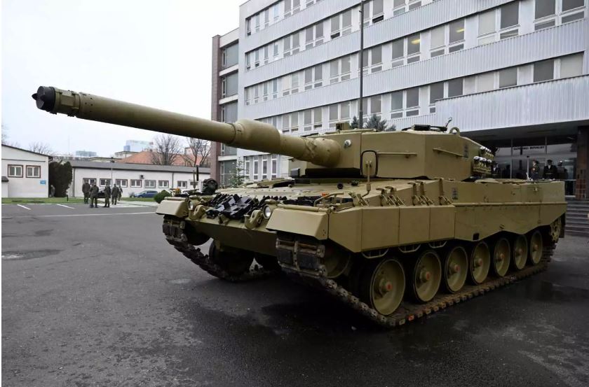 Γερμανία: Εγκρίθηκε η αποστολή αρμάτων μάχης Leopard στην Ουκρανία