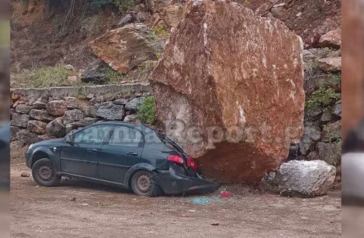 Λαμία: Βράχος καταπλάκωσε και «έλιωσε» αυτοκίνητο σε Μοναστήρι - Δείτε φωτογραφία